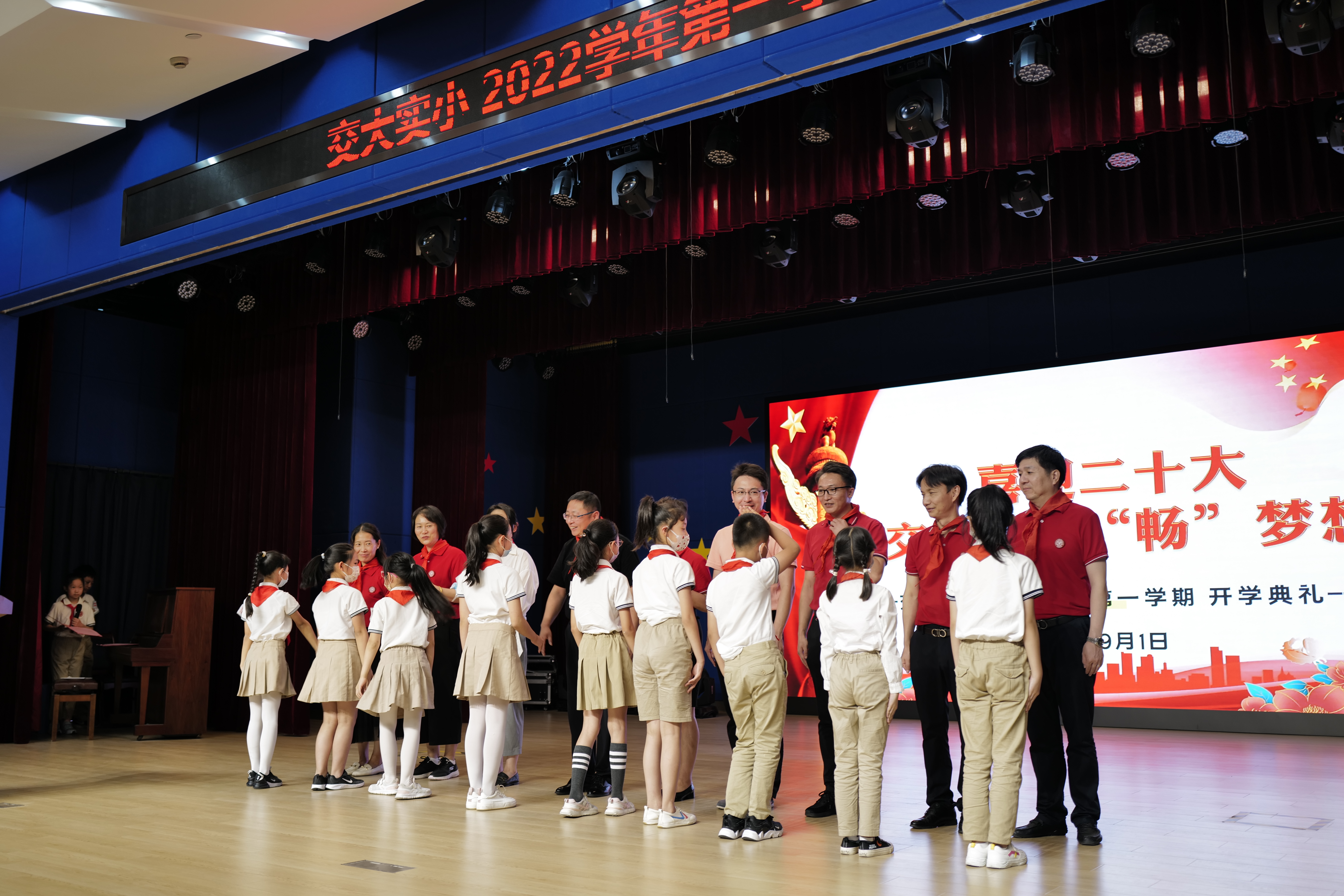 開學(xué)有“新禮”，颯智智能消殺機器人智慧護航新學(xué)期(圖4)